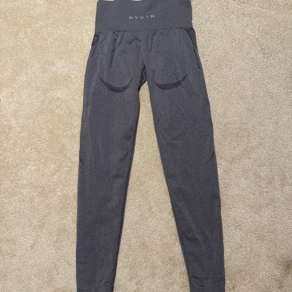 Butt and Hip Defining NVGTN Leggings - Picture 5 of 6